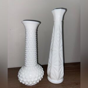 2 Vintage Milk Glass Bud Vases ‘Starbrust’ & ‘Hobnail’